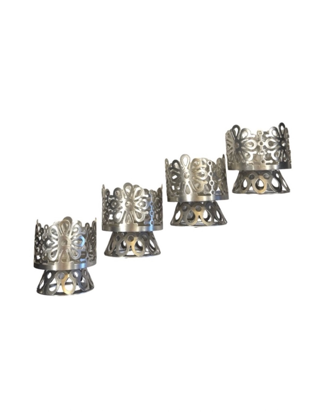4 Candle Holders